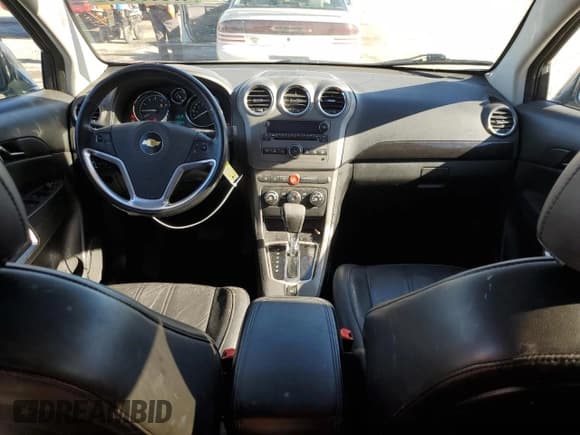 ✅ 2013 Chevrolet Captiva Sport LTZ • VIN: 3GNAL4EK3DS583487 • Lot: 47369305. Wystawiony na Copart z przebiegiem 109 635 mil. Bezpłatny archiwum sprzedaży aukcyjnych z USA i szczegółowy raport historii pojazdu na DreamBid. Zdjęcie 8.