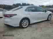 2023 Toyota Camry LE z VIN 4T1C11AK2PU103824, wystawiony jako Copart lot #89689145 z przebiegiem 43 011 mil mil oraz Szkoda całkowita • Salvage title. Historia ofert i sprzedaży dostępna na DreamBid. Obrazek 3.