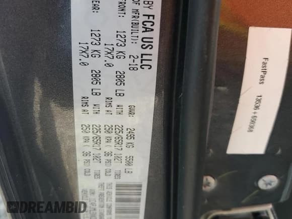 ✅ 2019 Jeep Cherokee Latitude Plus • VIN: 1C4PJMLBXKD140942 • Lot: 82192955. Wystawiony na Copart z przebiegiem 93 788 mil. Bezpłatny archiwum sprzedaży aukcyjnych z USA i szczegółowy raport historii pojazdu na DreamBid. Zdjęcie 13.