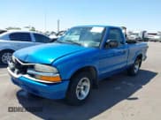 ✅ 2000 Chevrolet S-10 LS • VIN: 1GCCS14W3YK130186 • Лот: 42581957. Опубликован ранее на IAAI с пробегом 152 531 миль. Бесплатный доступ к архиву аукционных продаж из США и подробный отчёт об истории автомобиля на DreamBid. Изображение 2.