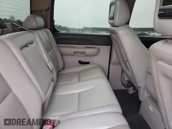 ✅ 2008 Chevrolet Silverado 1500 LTZ • VIN: 3GCEK13J38G226390 • Lot: 71168994. Listed on Copart with 241,358 mi. Free auction sales archive from the USA and detailed vehicle history report at DreamBid. Image 10.