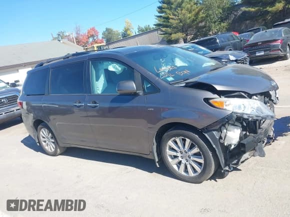 ✅ 2017 Toyota Sienna XLE • VIN: 5TDDZ3DC2HS153596 • Лот: 43342973. Опубликован ранее на IAAI с пробегом 94 055 миль. Бесплатный доступ к архиву аукционных продаж из США и подробный отчёт об истории автомобиля на DreamBid. Изображение 13.