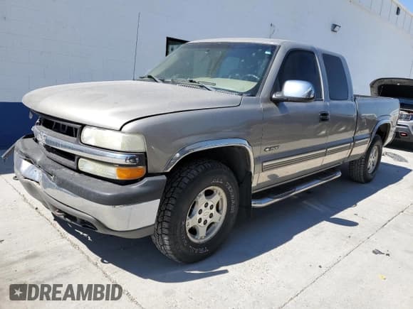 ✅ 2002 Chevrolet Silverado 1500 LT • VIN: 2GCEK19T321148587 • Лот: 70240924. Опубликован ранее на Copart с пробегом 234 896 миль. Бесплатный доступ к архиву аукционных продаж из США и подробный отчёт об истории автомобиля на DreamBid. Изображение 1.