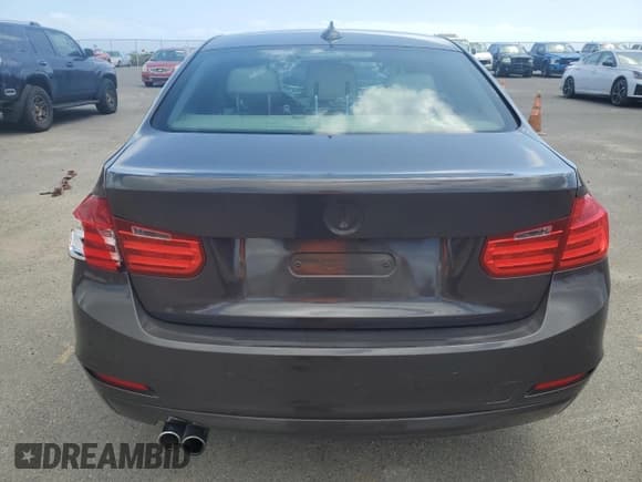 ✅ 2013 BMW 3 Series 328i • VIN: WBA3A5G58DNP24436 • Lot: 48378125. Listed on Copart with 102,737 mi. Free auction sales archive from the USA and detailed vehicle history report at DreamBid. Image 6.