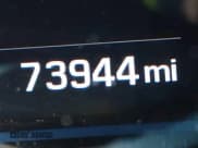 ✅ 2018 Hyundai Ioniq Blue • VIN: KMHC65LC8JU062766 • Lot: 41478341. Wystawiony na IAAI z przebiegiem 73 944 mil. Bezpłatny archiwum sprzedaży aukcyjnych z USA i szczegółowy raport historii pojazdu na DreamBid. Zdjęcie 15.