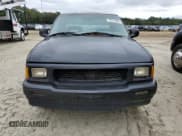 ✅ 1996 Chevrolet S-10 LS • VIN: 1GCCS19X0TK105806 • Лот: 73741084. Опубликован ранее на Copart с пробегом 166 489 миль. Бесплатный доступ к архиву аукционных продаж из США и подробный отчёт об истории автомобиля на DreamBid. Изображение 5.