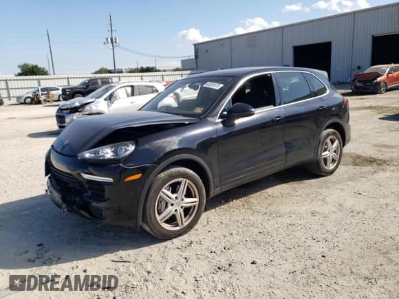 ✅ 2015 Porsche Cayenne S • VIN: WP1AB2A26FLA56511 • Лот: 92051675. Опубликован ранее на Copart с пробегом 109 749 миль. Бесплатный доступ к архиву аукционных продаж из США и подробный отчёт об истории автомобиля на DreamBid. Изображение 1.