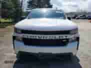 2021 Chevrolet Silverado 1500 Custom z VIN 1GCRYBEHXMZ115135, wystawiony jako Copart lot #54670185 z przebiegiem 32 849 mil mil oraz Szkoda całkowita • Salvage title. Historia ofert i sprzedaży dostępna na DreamBid. Obrazek 5.