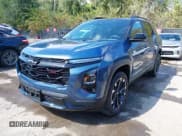 ✅ 2025 Chevrolet Equinox AWD RS • VIN: 3GNAXTEG2SL274921 • Lot: 43333316. Wystawiony na IAAI z przebiegiem 5 788 mil. Bezpłatny archiwum sprzedaży aukcyjnych z USA i szczegółowy raport historii pojazdu na DreamBid. Zdjęcie 2.