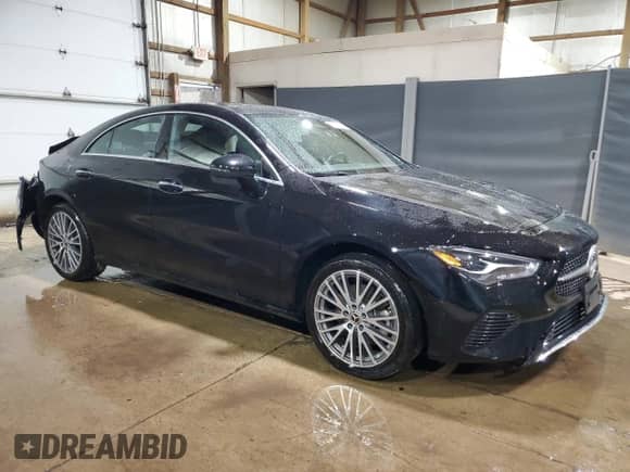 2025 Mercedes-Benz CLA 250 с VIN W1K5J4GB6SN528199, выставлен на аукционе Copart как лот 69466325 с пробегом 21 424 миль миль и Чистый • Clean title. История ставок и продаж доступна на DreamBid. Изображение 4.