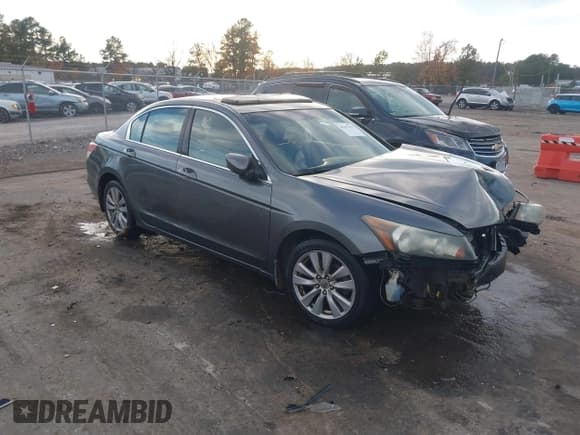 ✅ 2011 Honda Accord EX-L • VIN: 1HGCP2F89BA026287 • Лот: 43612379. Опубликован ранее на IAAI с пробегом 289 088 миль. Бесплатный доступ к архиву аукционных продаж из США и подробный отчёт об истории автомобиля на DreamBid. Изображение 1.