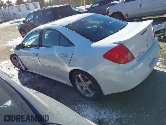 ✅ 2010 Pontiac G6 • VIN: 1G2ZA5EN9A4156414 • Lot: 43853705. Wystawiony na IAAI z przebiegiem 70 018 mil. Bezpłatny archiwum sprzedaży aukcyjnych z USA i szczegółowy raport historii pojazdu na DreamBid. Zdjęcie 3.