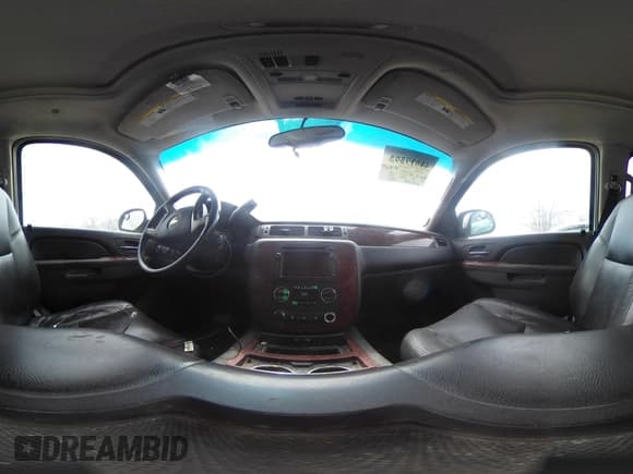 ✅ 2011 Chevrolet Suburban LTZ • VIN: 1GNSKKE35BR290484 • Lot: 41897265. Listed on IAAI with 223,739 mi. Free auction sales archive from the USA and detailed vehicle history report at DreamBid. Image 18.