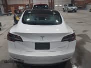 ✅ 2021 Tesla Model 3 Long Range • VIN: 5YJ3E1EBXMF051060 • Lot: 41958018. Wystawiony na IAAI z przebiegiem 65 631 mil. Bezpłatny archiwum sprzedaży aukcyjnych z USA i szczegółowy raport historii pojazdu na DreamBid. Zdjęcie 16.