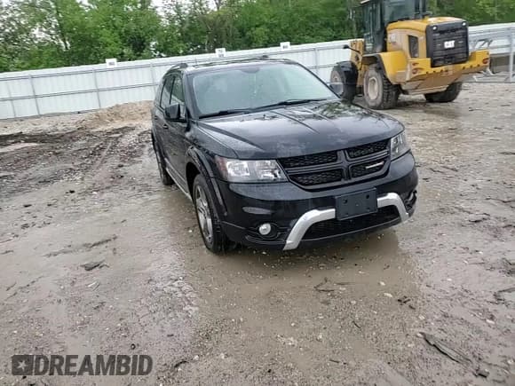 ✅ 2017 Dodge Journey Crossroad Plus • VIN: 3C4PDCGB1HT522517 • Lot: 58710945. Listed on Copart with 167,657 mi. Free auction sales archive from the USA and detailed vehicle history report at DreamBid. Image 14.