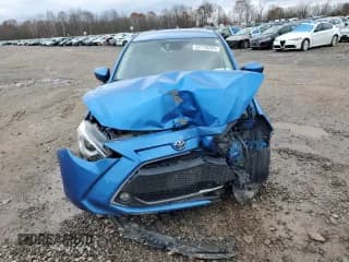 ✅ 2020 Toyota Yaris XLE • VIN: 3MYDLBJV9LY706457 • Lot: 92778295. Wystawiony na Copart z przebiegiem 81 409 mil. Bezpłatny archiwum sprzedaży aukcyjnych z USA i szczegółowy raport historii pojazdu na DreamBid. Zdjęcie 5.