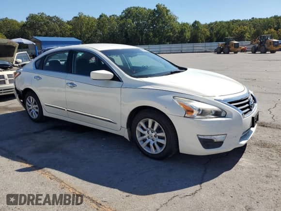 2015 Nissan Altima S z VIN 1N4AL3AP3FC592077, wystawiony jako Copart lot #85838705 z przebiegiem 127 942 mil mil oraz Szkoda całkowita • Salvage title. Historia ofert i sprzedaży dostępna na DreamBid. Obrazek 4.