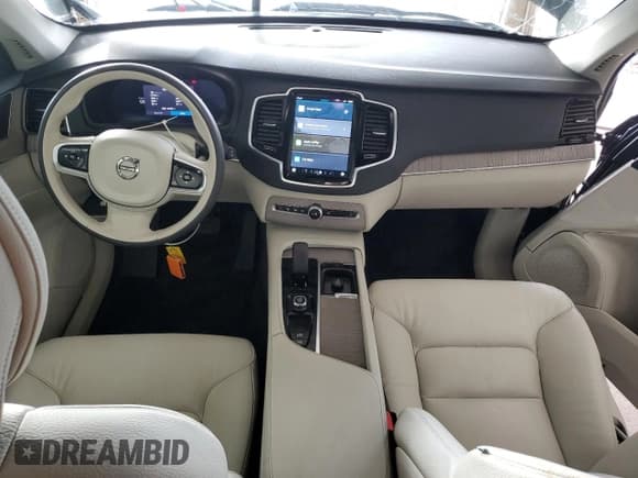 ✅ 2024 Volvo XC90 Plus Bright Theme • VIN: YV4H60CE9R1223912 • Lot: 85753125. Wystawiony na Copart z przebiegiem 22 557 mil. Bezpłatny archiwum sprzedaży aukcyjnych z USA i szczegółowy raport historii pojazdu na DreamBid. Zdjęcie 8.