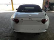 ✅ 2017 Mazda MX-5 Miata Grand Touring • VIN: JM1NDAD74H0124145 • Лот: 86388674. Опубликован ранее на Copart с пробегом 44 310 миль. Бесплатный доступ к архиву аукционных продаж из США и подробный отчёт об истории автомобиля на DreamBid. Изображение 6.