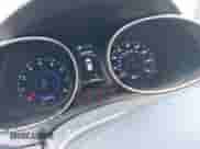 2013 Hyundai Santa Fe Sport z VIN 5XYZW3LA3DG027866, wystawiony jako IAAI lot #42028668 z przebiegiem 110 609 mil mil oraz . Historia ofert i sprzedaży dostępna na DreamBid. Obrazek 7.