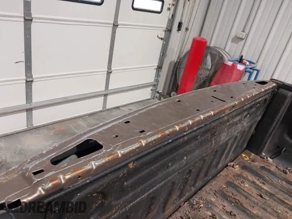 ✅ 2010 Dodge 1500 TRX • VIN: 1D7RV1GT8AS231643 • Lot: 41912525. Wystawiony na IAAI z przebiegiem 273 114 mil. Bezpłatny archiwum sprzedaży aukcyjnych z USA i szczegółowy raport historii pojazdu na DreamBid. Zdjęcie 18.