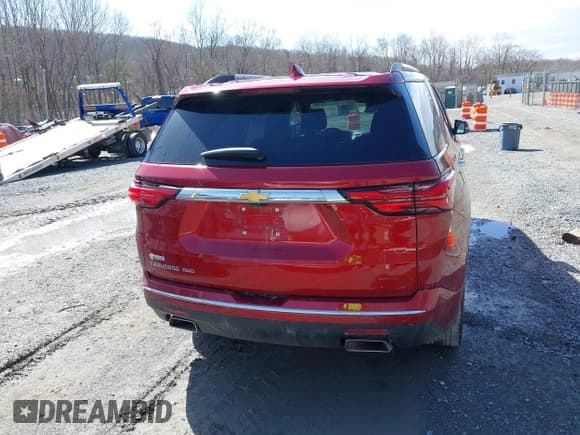 ✅ 2023 Chevrolet Traverse High Country • VIN: 1GNEVNKW9PJ339423 • Lot: 41717737. Wystawiony na IAAI z przebiegiem 19 716 mil. Bezpłatny archiwum sprzedaży aukcyjnych z USA i szczegółowy raport historii pojazdu na DreamBid. Zdjęcie 17.