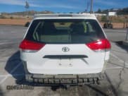 ✅ 2012 Toyota Sienna • VIN: 5TDZK3DC2CS218434 • Лот: 43785927. Опубликован ранее на IAAI с пробегом 405 777 миль. Бесплатный доступ к архиву аукционных продаж из США и подробный отчёт об истории автомобиля на DreamBid. Изображение 17.