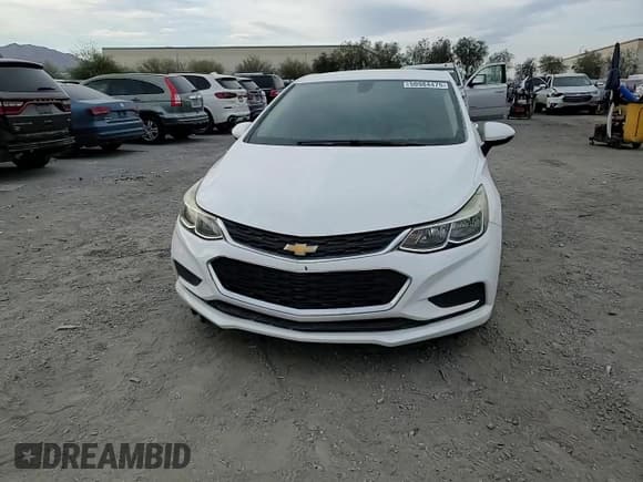 ✅ 2018 Chevrolet Cruze LS • VIN: 1G1BC5SM0J7138748 • Lot: 67543995. Listed on Copart with 114,001 mi. Free auction sales archive from the USA and detailed vehicle history report at DreamBid. Image 11.