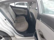 ✅ 2020 Hyundai Elantra SEL • VIN: KMHD84LF6LU070242 • Лот: 43257673. Опубликован ранее на IAAI с пробегом 89 836 миль. Бесплатный доступ к архиву аукционных продаж из США и подробный отчёт об истории автомобиля на DreamBid. Изображение 8.