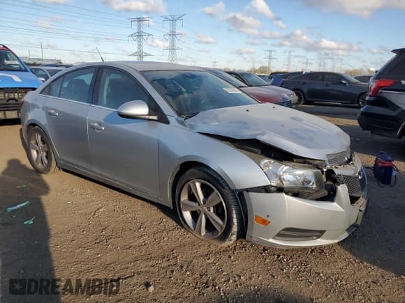 ✅ 2014 Chevrolet Cruze 2LT • VIN: 1G1PE5SB9E7385335 • Lot: 90363885. Listed on Copart with 138,490 mi. Free auction sales archive from the USA and detailed vehicle history report at DreamBid. Image 4.