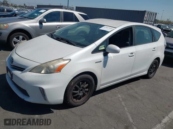 ✅ 2014 Toyota Prius Two • VIN: JTDZN3EU8E3291245 • Лот: 43097866. Опубликован ранее на IAAI с пробегом 171 055 миль. Бесплатный доступ к архиву аукционных продаж из США и подробный отчёт об истории автомобиля на DreamBid. Изображение 2.
