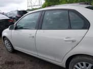 ✅ 2010 Volkswagen Jetta S • VIN: 3VWJZ7AJ3AM028610 • Lot: 42368121. Wystawiony na IAAI z przebiegiem 138 289 mil. Bezpłatny archiwum sprzedaży aukcyjnych z USA i szczegółowy raport historii pojazdu na DreamBid. Zdjęcie 14.