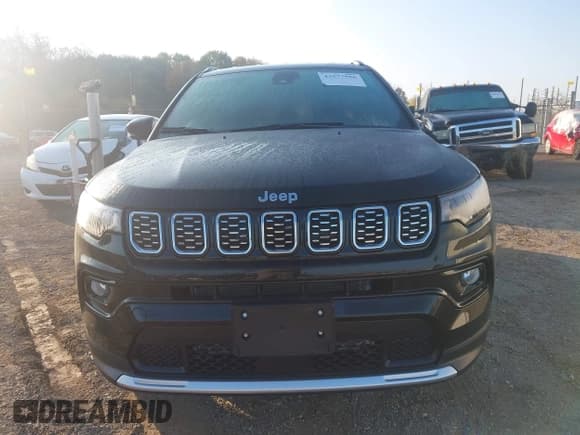 ✅ 2025 Jeep Compass Limited • VIN: 3C4NJDCN4ST607896 • Lot: 43577556. Listed on IAAI with 676 mi. Free auction sales archive from the USA and detailed vehicle history report at DreamBid. Image 12.