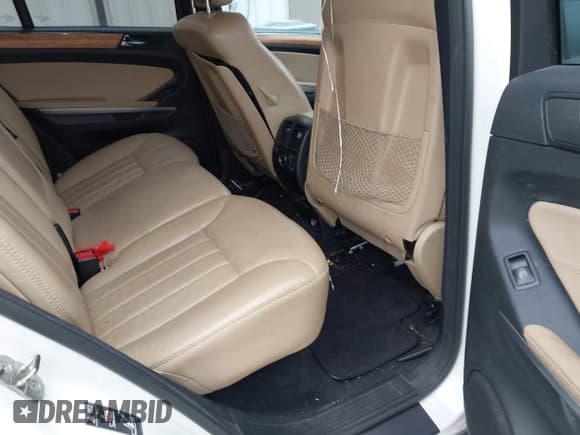 ✅ 2008 Mercedes-Benz M 350 • VIN: 4JGBB86EX8A355358 • Lot: 43810772. Listed on IAAI with 163,113 mi. Free auction sales archive from the USA and detailed vehicle history report at DreamBid. Image 8.