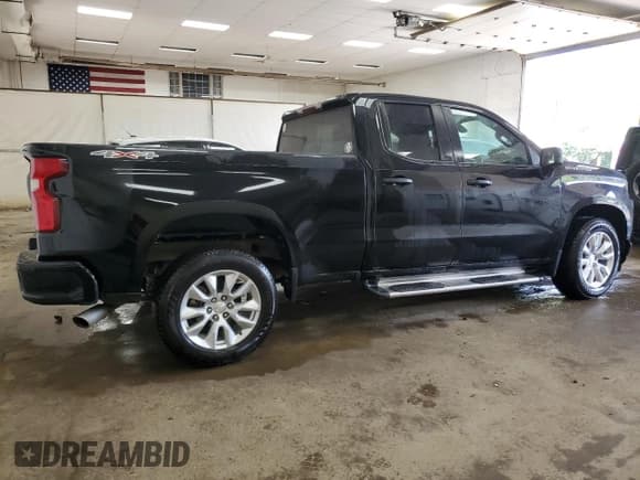 ✅ 2019 Chevrolet Silverado 1500 Custom • VIN: 1GCRYBEH9KZ406979 • Lot: 58942404. Wystawiony na Copart z przebiegiem 57 147 mil. Bezpłatny archiwum sprzedaży aukcyjnych z USA i szczegółowy raport historii pojazdu na DreamBid. Zdjęcie 3.