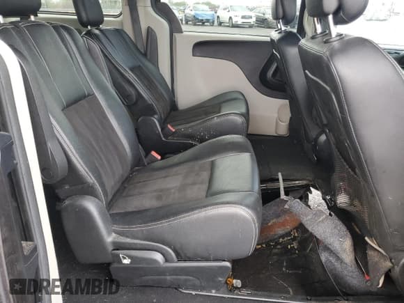 ✅ 2020 Dodge Grand Caravan SXT • VIN: 2C4RDGCG3LR179738 • Лот: 86101995. Опубликован ранее на Copart с пробегом 171 946 миль. Бесплатный доступ к архиву аукционных продаж из США и подробный отчёт об истории автомобиля на DreamBid. Изображение 10.