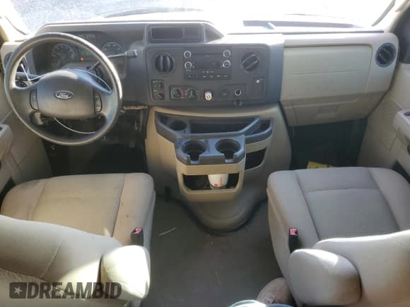 ✅ 2011 Ford Econoline Passenger XL • VIN: 1FBSS3BL0BDA35732 • Lot: 81000344. Listed on Copart with 122,070 mi. Free auction sales archive from the USA and detailed vehicle history report at DreamBid. Image 8.