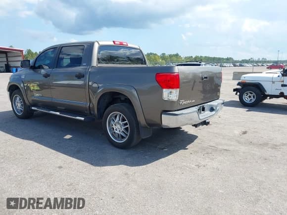 ✅ 2010 Toyota Tundra • VIN: 5TFEY5F12AX094192 • Lot: 43312801. Wystawiony na IAAI z przebiegiem 201 614 mil. Bezpłatny archiwum sprzedaży aukcyjnych z USA i szczegółowy raport historii pojazdu na DreamBid. Zdjęcie 3.