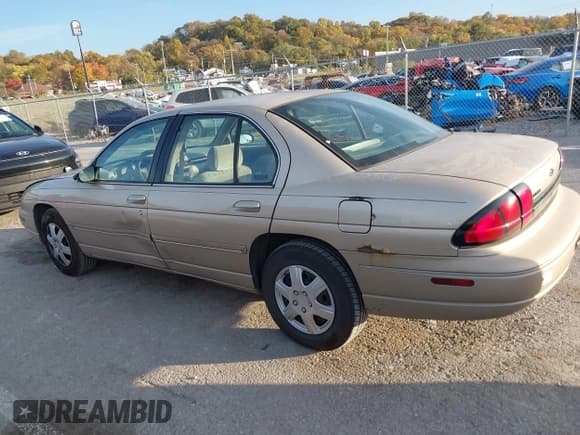✅ 1998 Chevrolet Lumina LS • VIN: 2G1WL52M8W9145082 • Лот: 43625724. Опубликован ранее на IAAI с пробегом 111 504 миль. Бесплатный доступ к архиву аукционных продаж из США и подробный отчёт об истории автомобиля на DreamBid. Изображение 14.