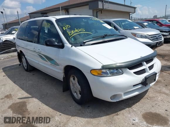 ✅ 2000 Dodge Caravan SE • VIN: 1B4GP44R6YB688397 • Лот: 42977835. Опубликован ранее на IAAI с пробегом 106 610 миль. Бесплатный доступ к архиву аукционных продаж из США и подробный отчёт об истории автомобиля на DreamBid. Изображение 1.