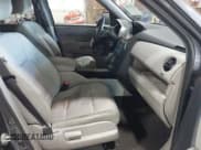 ✅ 2015 Honda Pilot SE • VIN: 5FNYF4H32FB046446 • Lot: 42995806. Listed on IAAI with 137,831 mi. Free auction sales archive from the USA and detailed vehicle history report at DreamBid. Image 5.