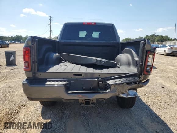 ✅ 2025 Ram 2500 • VIN: 3C63R5DL3SG582329 • Lot: 70457955. Wystawiony na Copart z przebiegiem 801 mil. Bezpłatny archiwum sprzedaży aukcyjnych z USA i szczegółowy raport historii pojazdu na DreamBid. Zdjęcie 6.