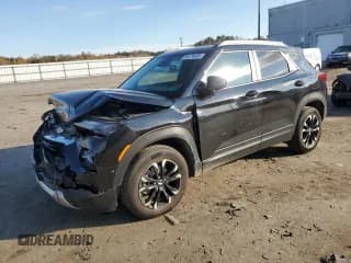 ✅ 2023 Chevrolet TrailBlazer LT • VIN: KL79MPS26PB165825 • Лот: 89476455. Опубликован ранее на Copart с пробегом 55 846 миль. Бесплатный доступ к архиву аукционных продаж из США и подробный отчёт об истории автомобиля на DreamBid. Изображение 1.