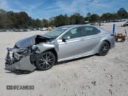 ✅ 2022 Toyota Camry Hybrid SE • VIN: 4T1G31AK4NU593613 • Lot: 87248265. Listed on Copart with 140,557 mi. Free auction sales archive from the USA and detailed vehicle history report at DreamBid. Image 1.