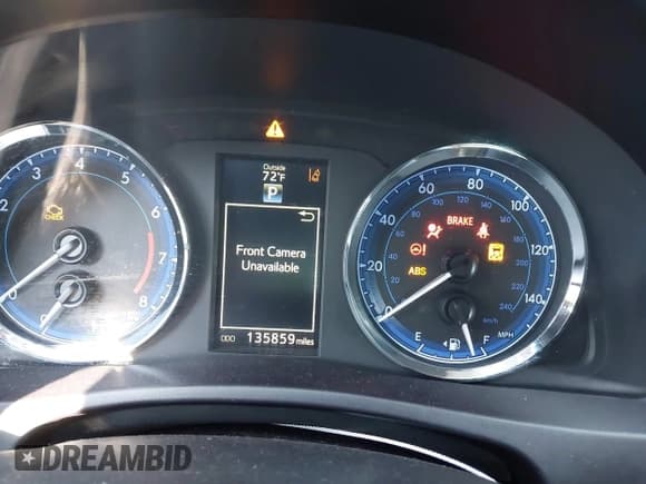 ✅ 2018 Toyota Corolla LE • VIN: 5YFBURHE6JP827476 • Lot: 43265766. Listed on IAAI with 135,859 mi. Free auction sales archive from the USA and detailed vehicle history report at DreamBid. Image 7.