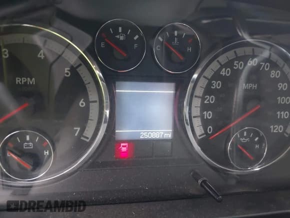 ✅ 2010 Dodge 1500 Sport • VIN: 1D7RB1CT9AS156580 • Lot: 41556082. Wystawiony na IAAI z przebiegiem 250 887 mil. Bezpłatny archiwum sprzedaży aukcyjnych z USA i szczegółowy raport historii pojazdu na DreamBid. Zdjęcie 7.