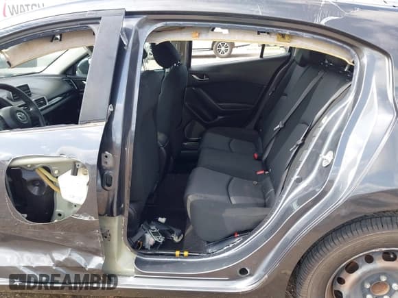 ✅ 2014 Mazda 3 i Sport • VIN: 3MZBM1K73EM109910 • Лот: 43565134. Опубликован ранее на IAAI с пробегом 34 836 миль. Бесплатный доступ к архиву аукционных продаж из США и подробный отчёт об истории автомобиля на DreamBid. Изображение 8.