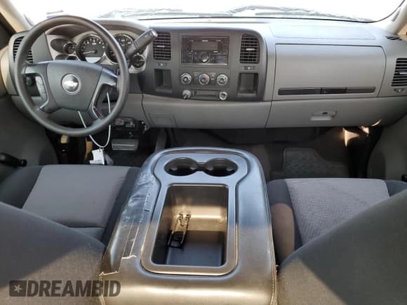 ✅ 2007 Chevrolet Silverado 2500HD 1LT • VIN: 1GCHC23K97F505383 • Лот: 66932124. Опубликован ранее на Copart с пробегом 364 969 миль. Бесплатный доступ к архиву аукционных продаж из США и подробный отчёт об истории автомобиля на DreamBid. Изображение 8.