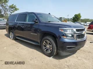 ✅ 2019 Chevrolet Suburban LS • VIN: 1GNSKGEC1KR130275 • Lot: 67174654. Wystawiony na Copart z przebiegiem 95 114 mil. Bezpłatny archiwum sprzedaży aukcyjnych z USA i szczegółowy raport historii pojazdu na DreamBid. Zdjęcie 4.