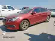 2016 Hyundai Sonata 2.4L z VIN 5NPE24AF4GH312877, wystawiony jako Copart lot #81450235 z przebiegiem Nie podano mil oraz Szkoda całkowita • Salvage title. Historia ofert i sprzedaży dostępna na DreamBid. Obrazek 1.